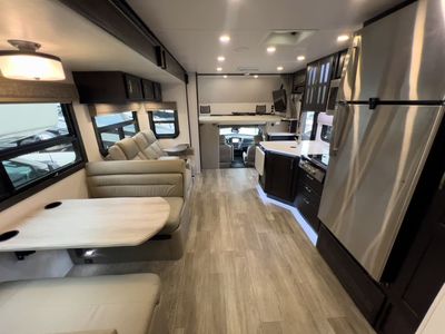 2024 Winnebago ISATA SERIES 5 - Photo 4