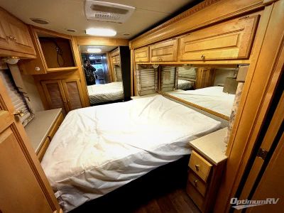 2003 Monaco RV Windsor — photo 17 view