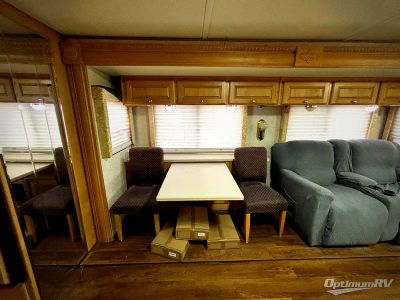 2003 Monaco RV Windsor — photo 8 view