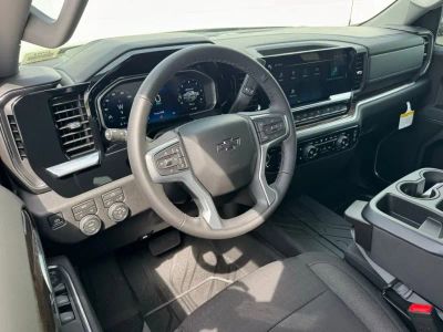 2026 Chevrolet Silverado 1500 - Photo 3