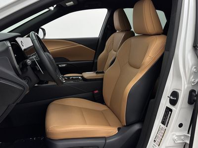 2025 Lexus RX - Photo 13