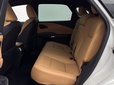 2025 Lexus RX - Photo 22