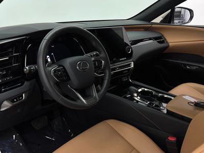 2025 Lexus RX - Photo 8