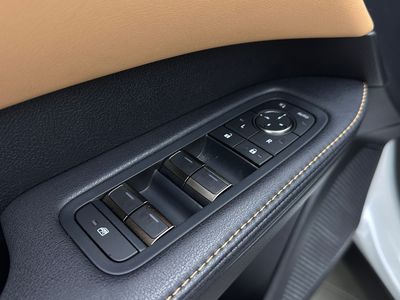 2025 Lexus RX - Photo 10