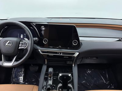 2025 Lexus RX - Photo 26