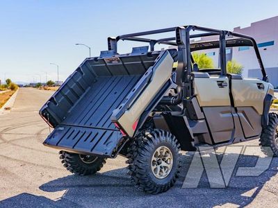 2026 Can-Am Defender X mr HD11 with half-doors - Photo 8