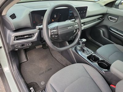 2025 Kia K4 - Photo 3