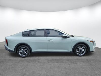 2025 Kia K4 - Photo 2