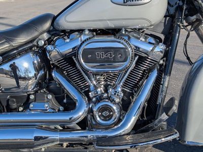 2024 Harley-Davidson FLHCS - Heritage Classic - Photo 5