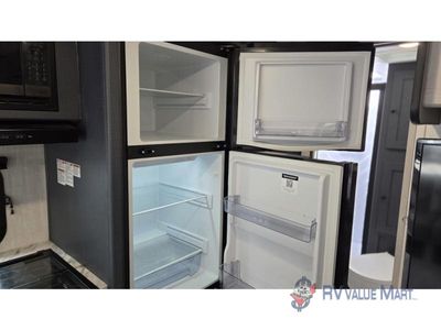 2025 Coachmen RV Apex Ultra-Lite - Photo 21