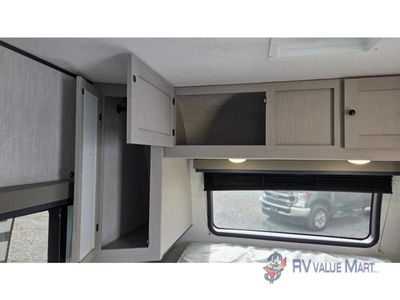 2025 Coachmen RV Apex Ultra-Lite - Photo 12