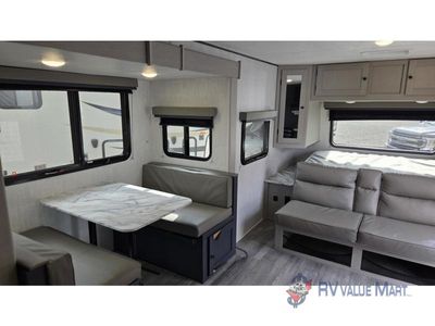 2025 Coachmen RV Apex Ultra-Lite - Photo 32