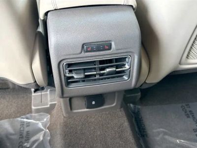 2022 Lincoln Corsair — photo 21 view