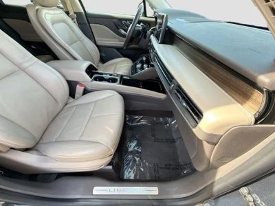 2022 Lincoln Corsair — photo 16 view
