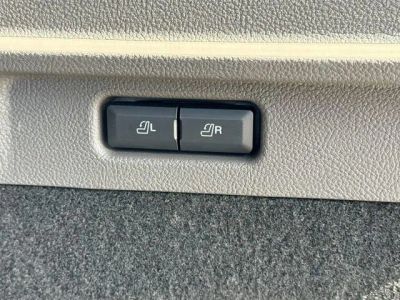 2022 Lincoln Corsair — photo 13 view