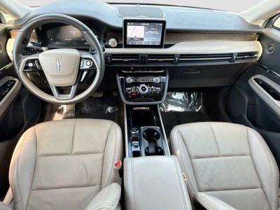 2022 Lincoln Corsair — photo 17 view