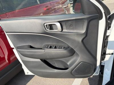 2026 Hyundai Venue - Photo 18