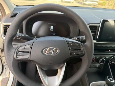 2026 Hyundai Venue - Photo 13