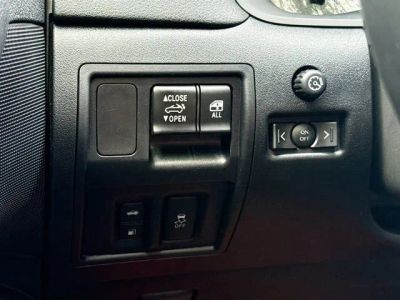 2013 Lexus IS 250C — photo 28 view