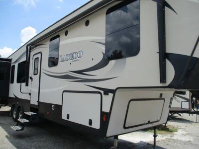 2018 Keystone Laredo - Photo 5