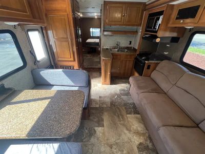 2018 Coachmen LEPRECHAUN - Photo 3