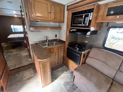 2018 Coachmen LEPRECHAUN - Photo 8