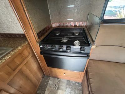 2018 Coachmen LEPRECHAUN - Photo 9