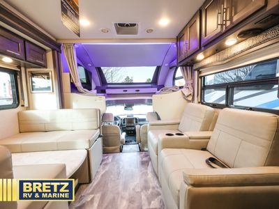2023 Thor Motor Coach Omni - Photo 10
