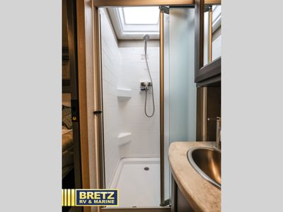 2023 Thor Motor Coach Omni - Photo 24