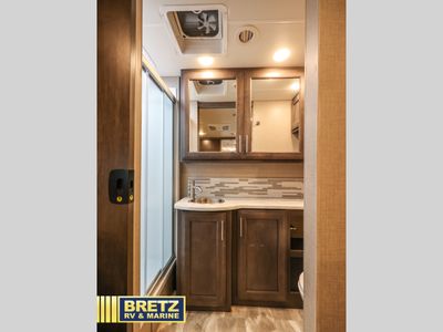 2023 Thor Motor Coach Omni - Photo 23