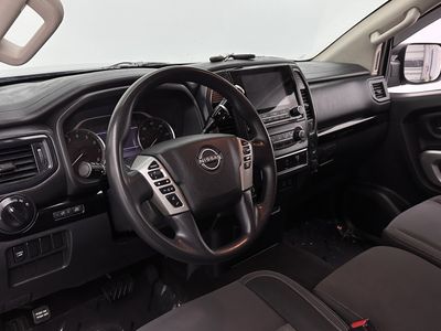 2023 Nissan Titan - Photo 8