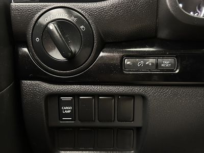 2023 Nissan Titan - Photo 16