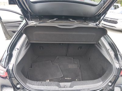 2024 Mazda Mazda3 Hatchback — photo 11 view