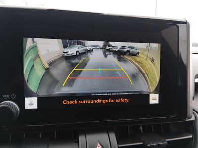 2025 Toyota RAV4 - Photo 24