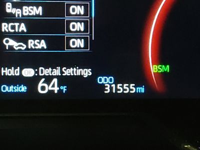 2025 Toyota RAV4 - Photo 15