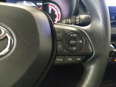 2025 Toyota RAV4 - Photo 10