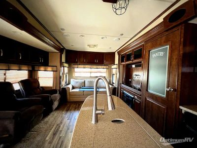 2014 Grand Design Solitude — photo 21 view