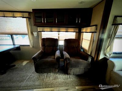 2014 Grand Design Solitude — photo 8 view