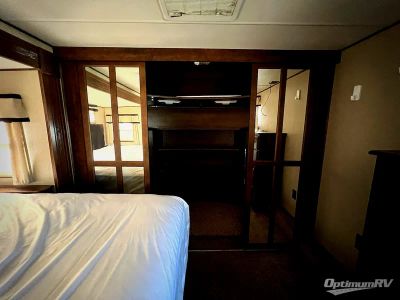 2014 Grand Design Solitude — photo 17 view