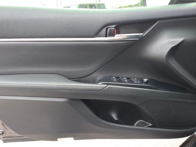 2020 Toyota Camry - Photo 24