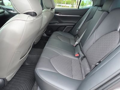 2020 Toyota Camry - Photo 17