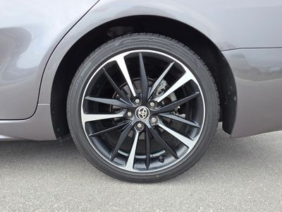 2020 Toyota Camry - Photo 15