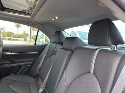 2020 Toyota Camry - Photo 16