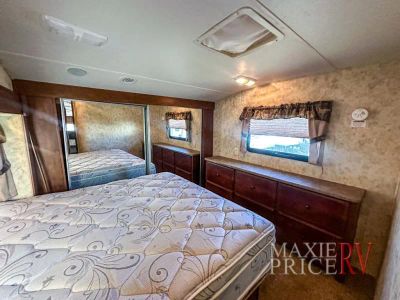 2012 Coachmen Chaparral - Photo 22