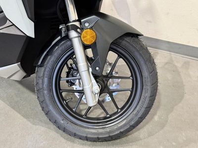 2026 Honda ADV160 - Photo 15