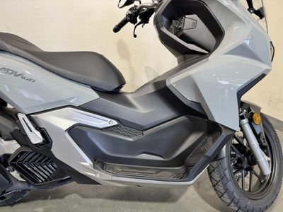 2026 Honda ADV160 - Photo 14
