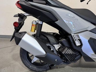 2026 Honda ADV160 - Photo 12