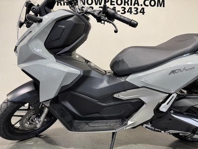 2026 Honda ADV160 - Photo 11