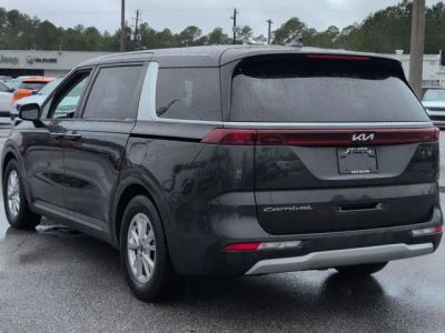 2022 Kia Carnival - Photo 3