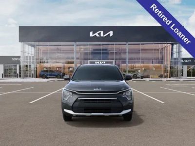 2025 Kia Niro — side profile view